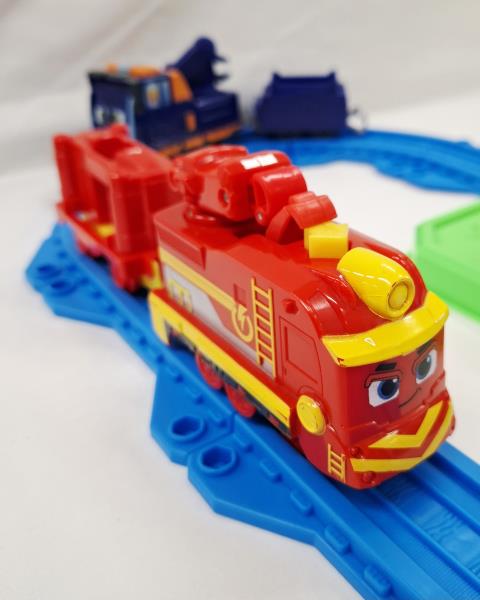 STAZIONE FATTORIA AGRICOLA MIGHTY EXPRESS CON 4 TRENINI