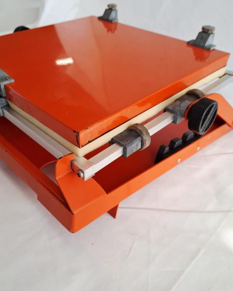 SUPPORTO PER MONTAGGIO SCHEDE ELETTRONICHE