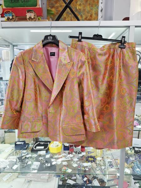 TAILLEUR GATTINONI ROSA TG 50 (manca bottone)
