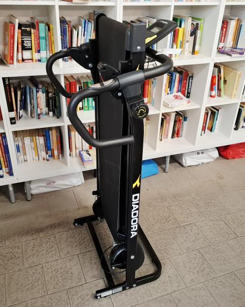 TAPIS ROULANT DIADORA NERO