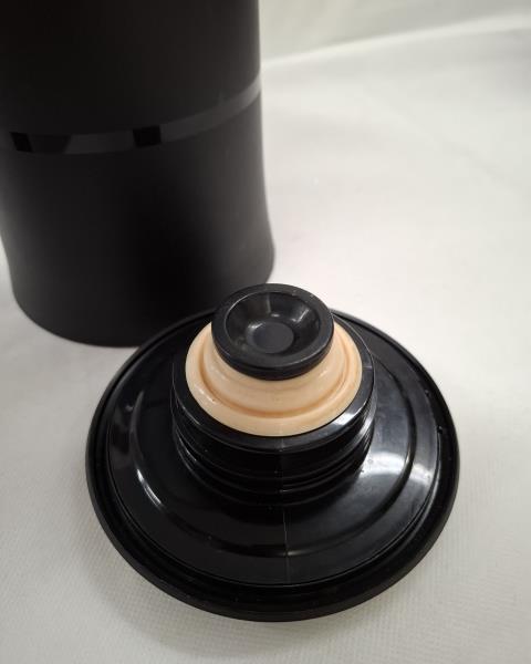 THERMOS TUPPERWARE NERO 0.6L