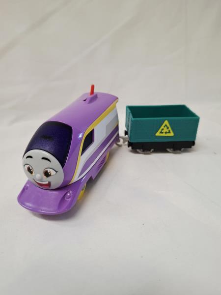 THOMAS & FRIENDS - LOCOMOTIVA KANA VIOLA CARRELLO VERDE