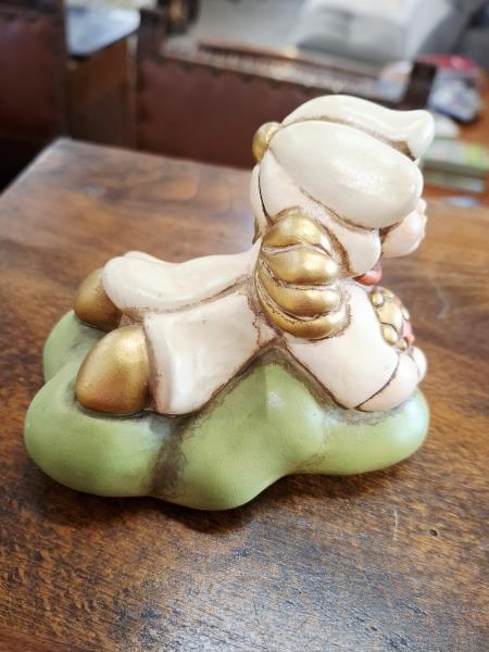 THUN ANGIOLETTO SDRAIATO SU NUVOLA COCCINELLA H 9CM