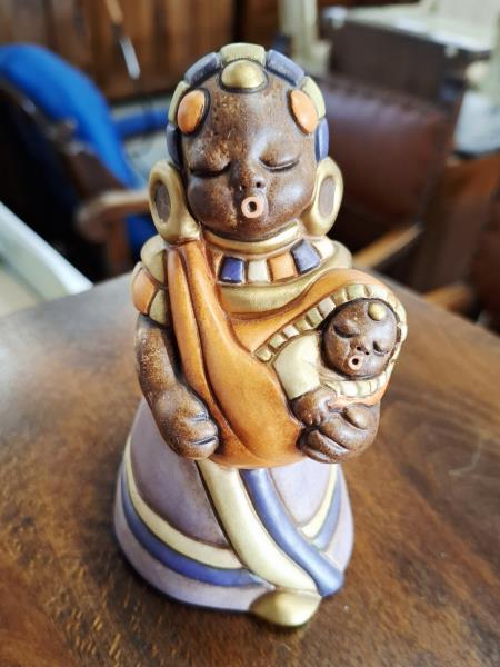 THUN POPOLI DEL MONDO MALAIKA MAMMA MASAI