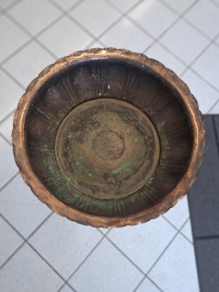 TRESPOLO FERRO BATTURO CON PORTAVASO RAME
