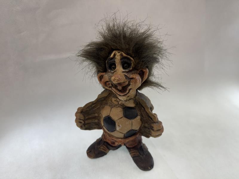 TROLL NORWAY PALLONE H 19 CM (MANCA CODA)
