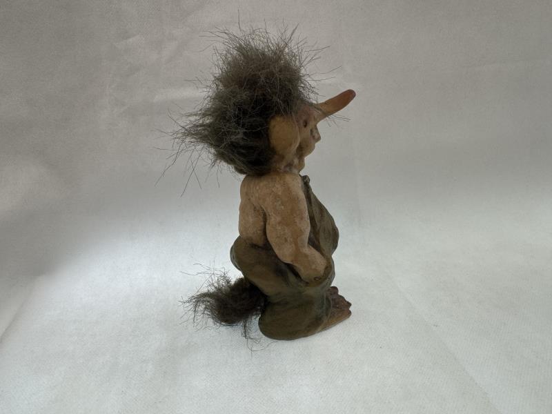 TROLL NORWAY SALOPETTE VERDE H 16 CM