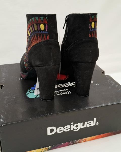 TRONCHETTO DESIGUAL NERO COLORI N 36