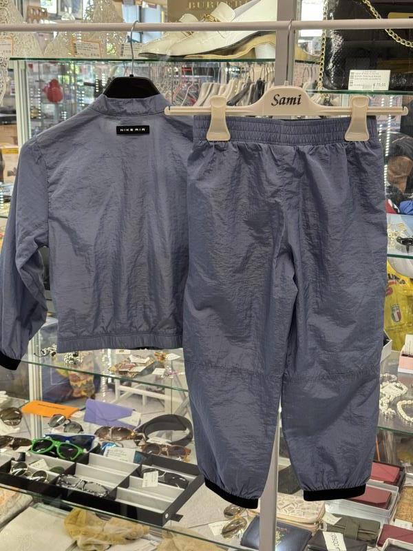TUTA NIKE AIR GRIGIA TG 4/5 ANNI NUOVA!