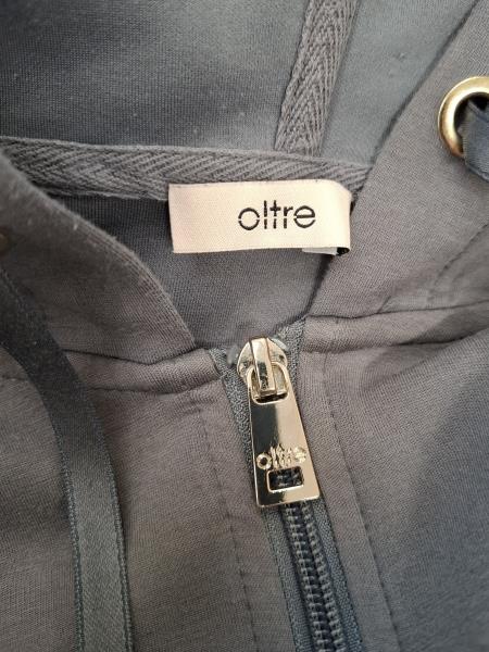 TUTA OLTRE GRIGIA TG S (manca anellino pantalone )