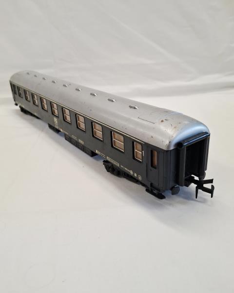 VAGONE CARROZZA PASSEGGIERI LIMA FS AZ 15024 SCALA 1:45