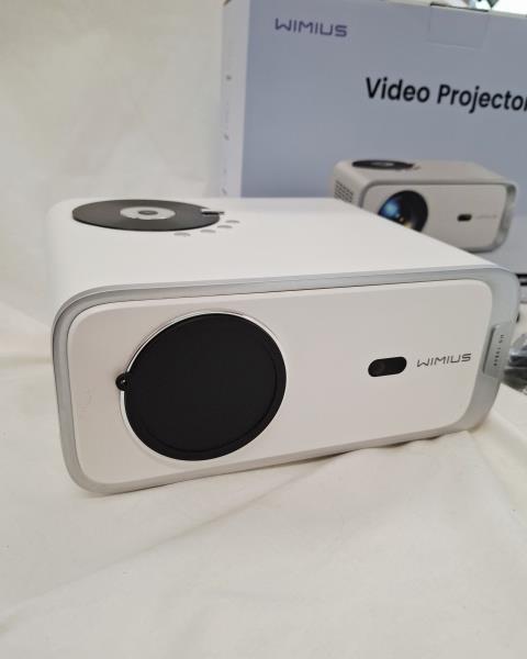 VIDEOPROIETTORE WIMIUS