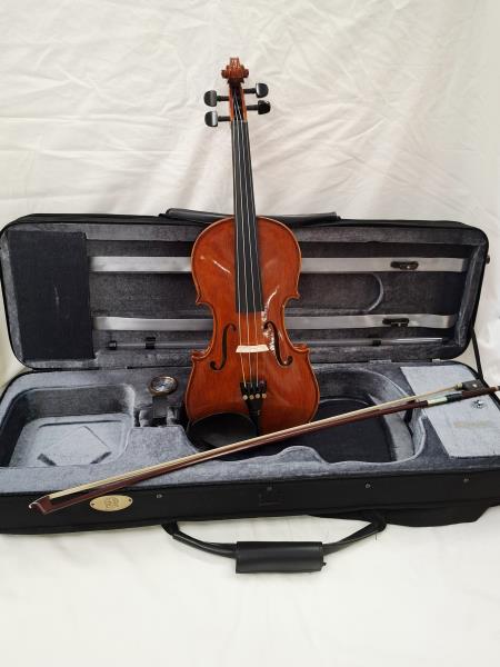 VIOLINO STENTOR 4/4 + CUSTODIA E ACCESSORI