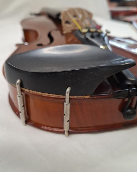 VIOLINO STENTOR 4/4 + CUSTODIA E ACCESSORI
