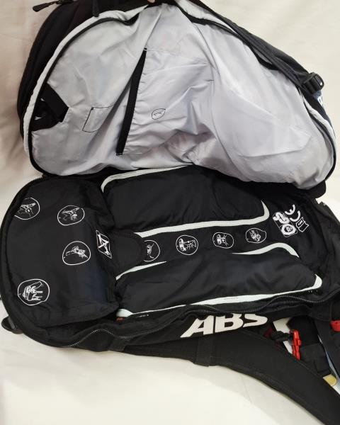 ZAINO AIRBAG ABS CON SACCA EVOC