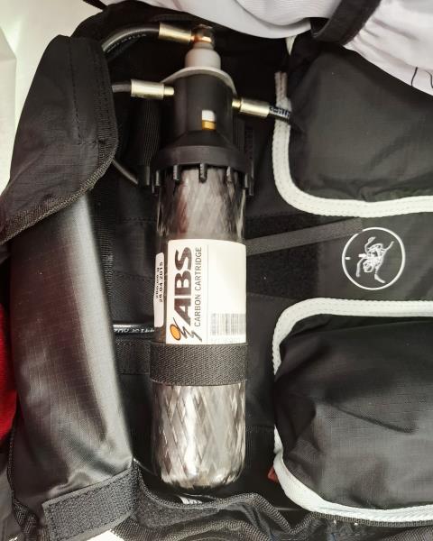 ZAINO AIRBAG ABS CON SACCA EVOC